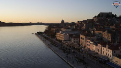 Nábřeží a město