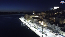 Nábřeží a město