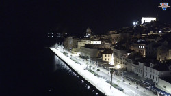 Nábřeží a město