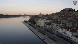 Nábřeží a město