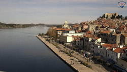 Nábřeží a město