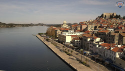 Nábřeží a město