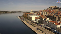 Nábřeží a město