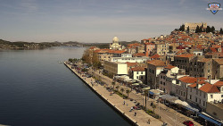 Nábřeží a město