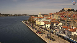 Nábřeží a město