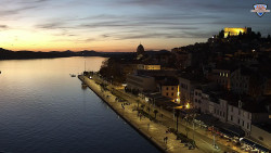 Nábřeží a město