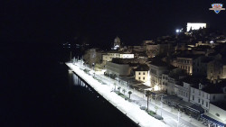 Nábřeží a město