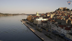 Nábřeží a město