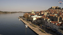 Nábřeží a město