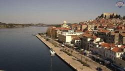 Nábřeží a město