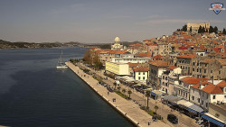 Nábřeží a město