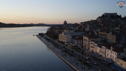 Nábřeží a město