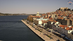 Nábřeží a město