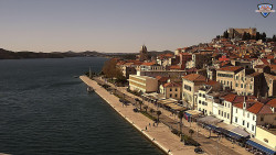 Nábřeží a město