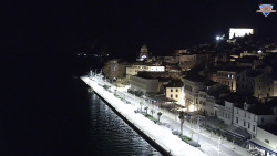 Nábřeží a město