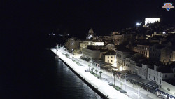 Nábřeží a město