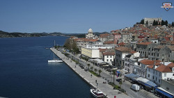 Nábřeží a město