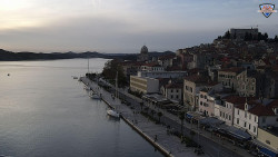 Nábřeží a město