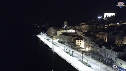 Nábřeží a město