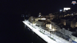 Nábřeží a město