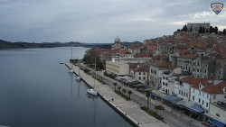 Nábřeží a město