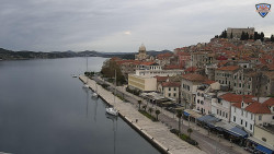 Nábřeží a město