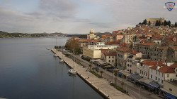 Nábřeží a město