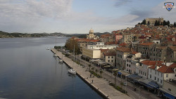 Nábřeží a město