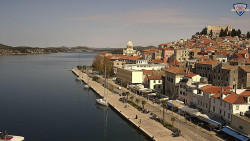 Nábřeží a město