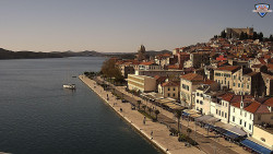 Nábřeží a město