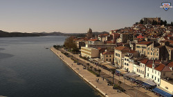 Nábřeží a město