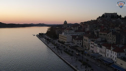 Nábřeží a město