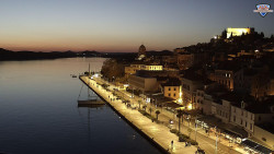 Nábřeží a město