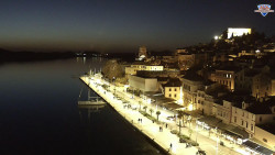 Nábřeží a město