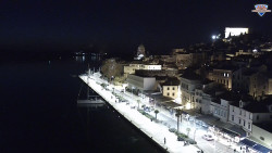 Nábřeží a město