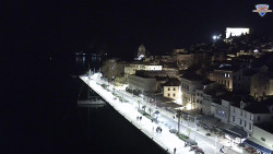 Nábřeží a město