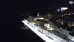 Nábřeží a město