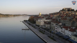 Nábřeží a město