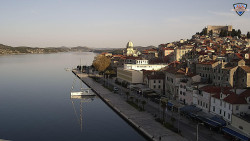 Nábřeží a město