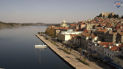 Nábřeží a město