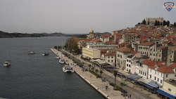 Nábřeží a město