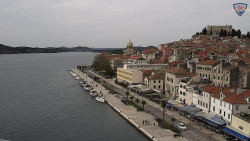 Nábřeží a město