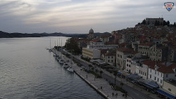 Nábřeží a město