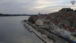 Nábřeží a město