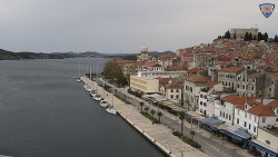 Nábřeží a město