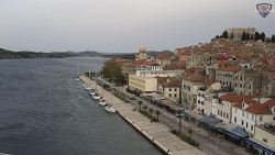 Nábřeží a město