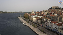 Nábřeží a město