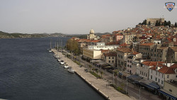 Nábřeží a město