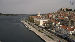 Nábřeží a město