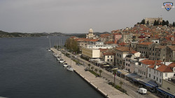 Nábřeží a město